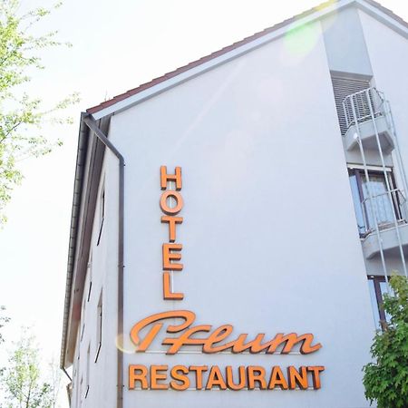 Hotel Pflum Mit Gaestehaus Нюртинген Экстерьер фото